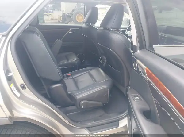 JTJDZKCA2K2019466 2019 LEXUS RX - Image 8
