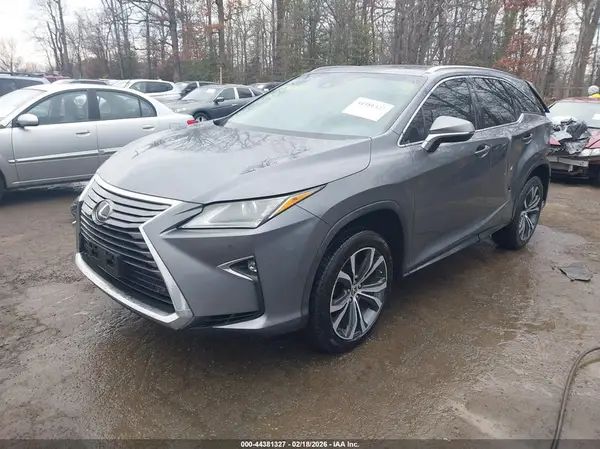 JTJDZKCA3J2009513 2018 LEXUS RX - Image 2