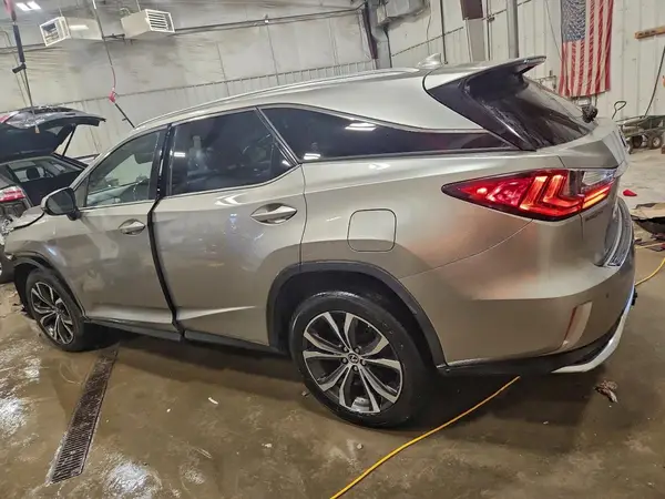JTJDZKCA4J2000884 2018 LEXUS RX - Image 2