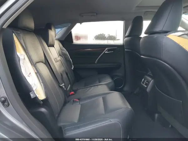 JTJDZKCA4K2019615 2019 LEXUS RX - Image 8
