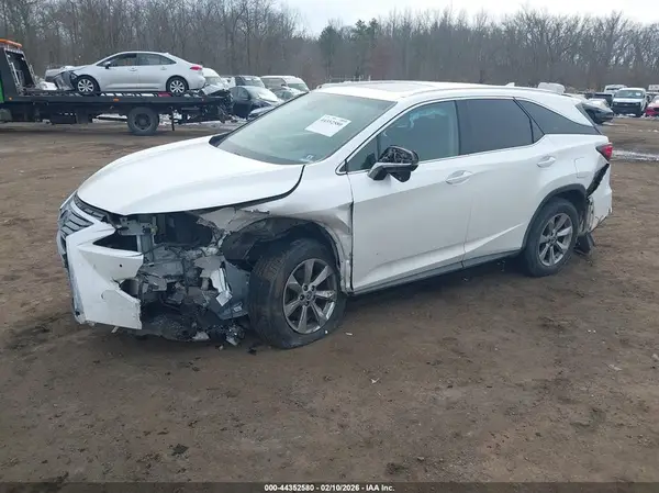 JTJDZKCA4K2019761 2019 LEXUS RX - Image 2