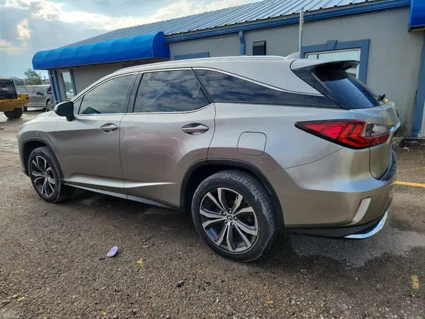 JTJDZKCA5J2009819 2018 LEXUS RX - Image 2