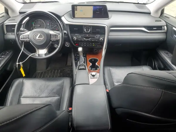JTJDZKCA5J2010243 2018 LEXUS RX - Image 8