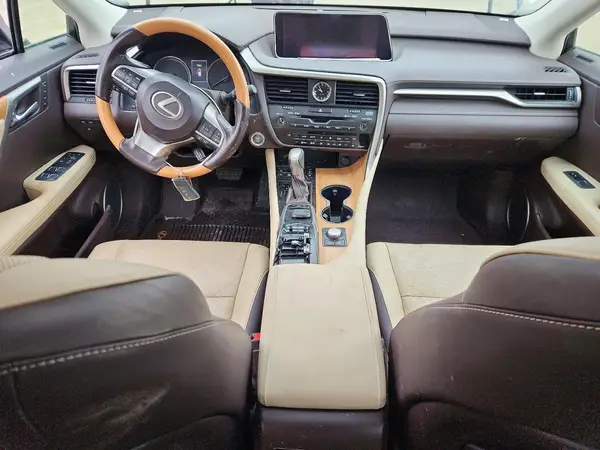 JTJDZKCA6J2010266 2018 LEXUS RX - Image 8