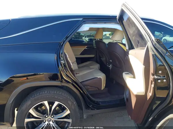 JTJDZKCA6J2011630 2018 LEXUS RX - Image 8