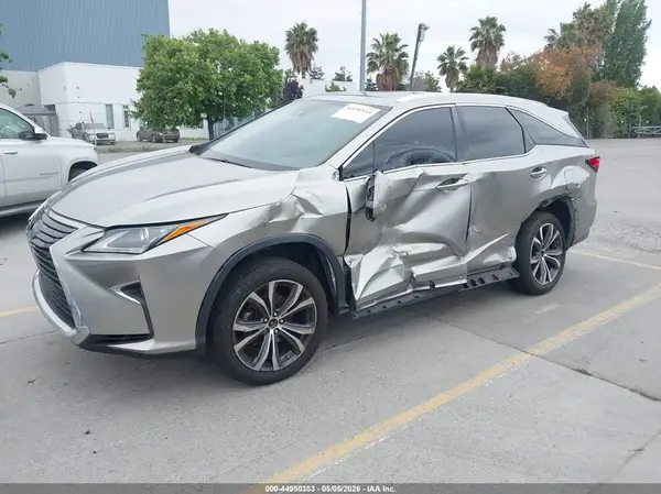 JTJDZKCA6J2012390 2018 LEXUS RX - Image 2