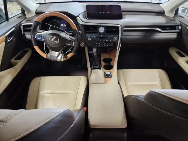 JTJDZKCA7J2000149 2018 LEXUS RX - Image 8