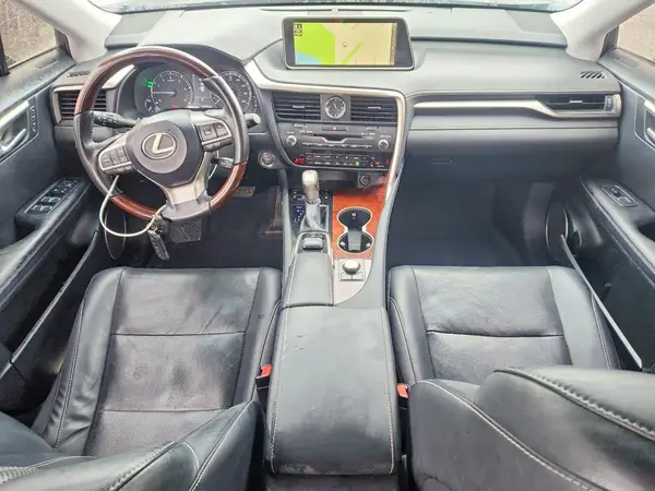 JTJDZKCA7J2001611 2018 LEXUS RX - Image 8
