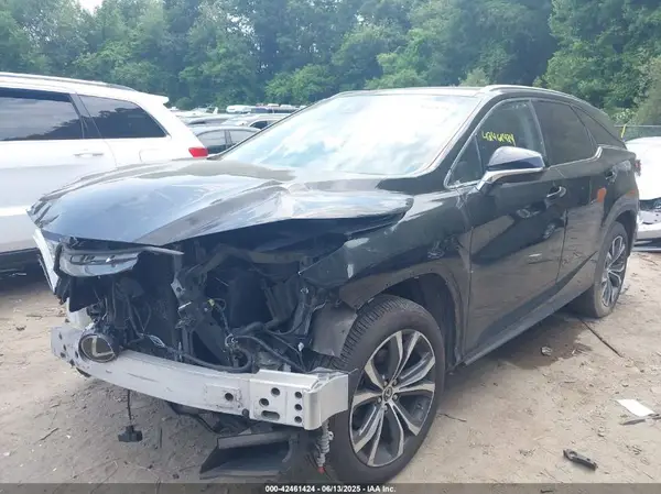 JTJDZKCA7J2002399 2018 LEXUS RX - Image 2