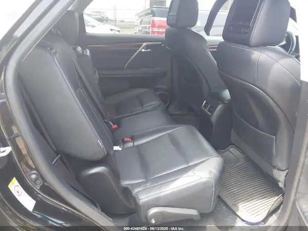 JTJDZKCA7J2002399 2018 LEXUS RX - Image 8