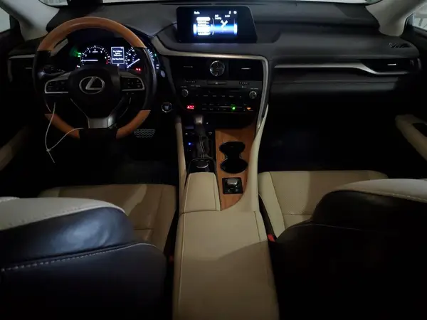 JTJDZKCA7J2008185 2018 LEXUS RX - Image 8