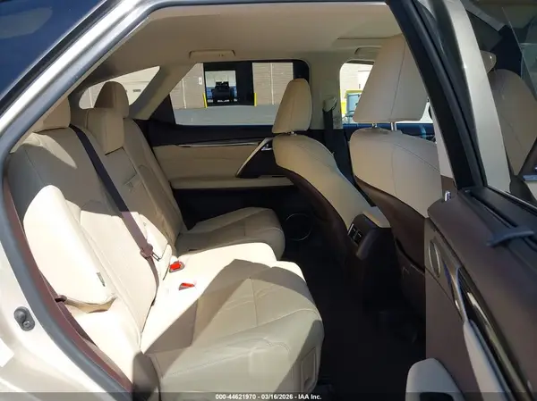 JTJDZKCA7J2011197 2018 LEXUS RX - Image 8