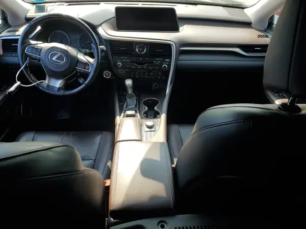 JTJDZKCA7K2015090 2019 LEXUS RX - Image 8