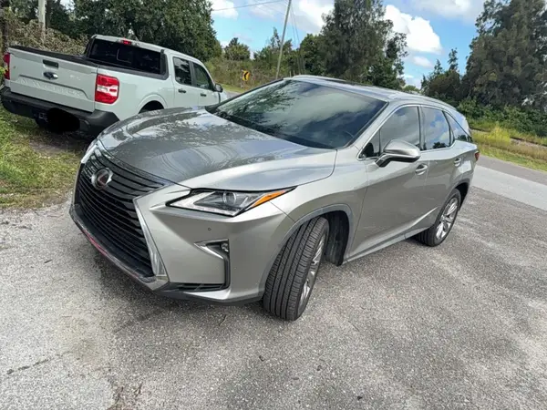 JTJDZKCA8K2015132 2019 LEXUS RX - Image 2