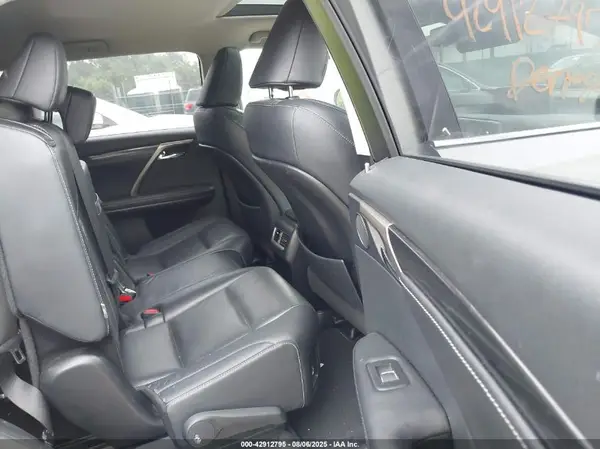 JTJDZKCA8K2016846 2019 LEXUS RX - Image 8