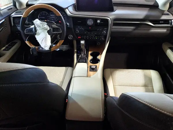 JTJDZKCA8K2017480 2019 LEXUS RX - Image 8