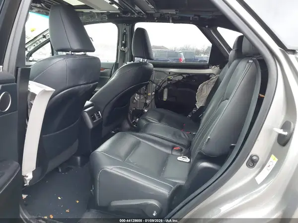 JTJDZKCA8K2018726 2019 LEXUS RX - Image 8