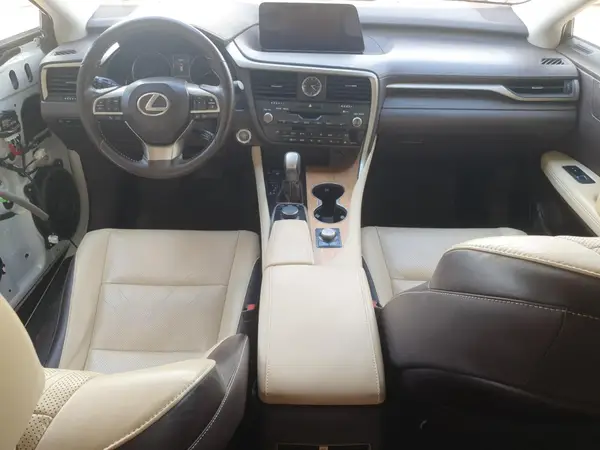 JTJDZKCA8K2019293 2019 LEXUS RX - Image 8
