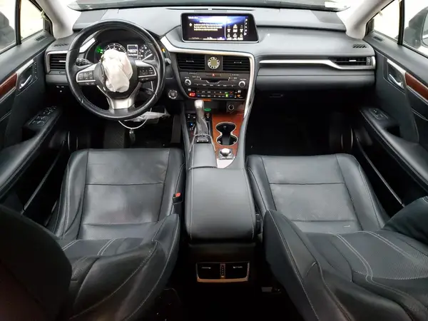 JTJDZKCA9J2000640 2018 LEXUS RX - Image 8