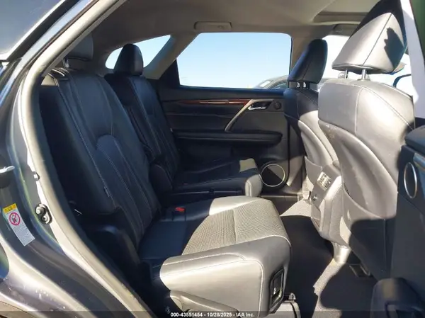 JTJDZKCA9K2016113 2019 LEXUS RX - Image 8