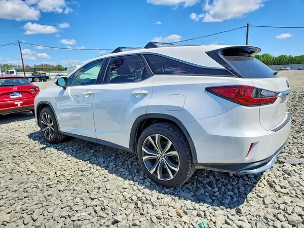 JTJDZKCAXJ2000405 2018 LEXUS RX - Image 2