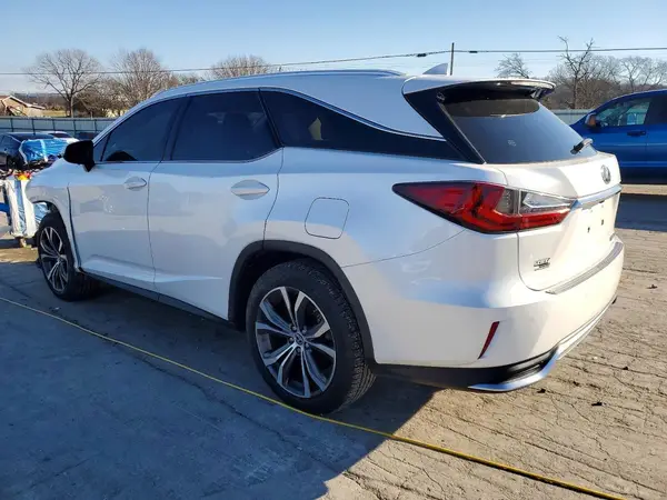 JTJDZKCAXJ2006818 2018 LEXUS RX - Image 2