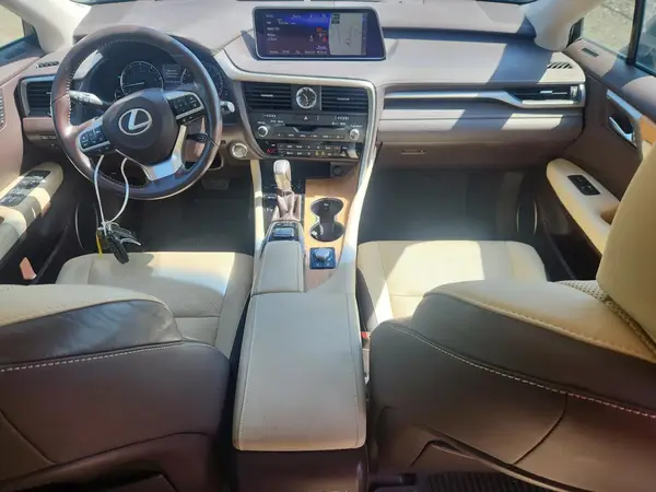 JTJDZKCAXJ2007239 2018 LEXUS RX - Image 8