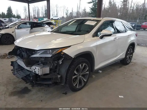 JTJDZKCAXJ2008276 2018 LEXUS RX - Image 2