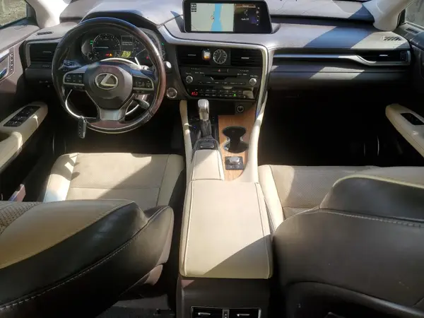 JTJDZKCAXJ2010660 2018 LEXUS RX - Image 8