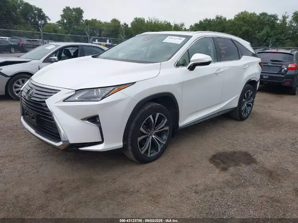 JTJDZKCAXJ2014028 2018 LEXUS RX - Image 2