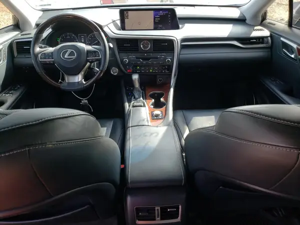 JTJDZKCAXK2017352 2019 LEXUS RX - Image 8