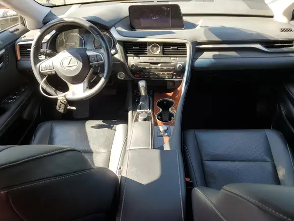 JTJDZKCAXK2020137 2019 LEXUS RX - Image 8
