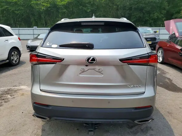 2020 LEXUS NX auction photo 6