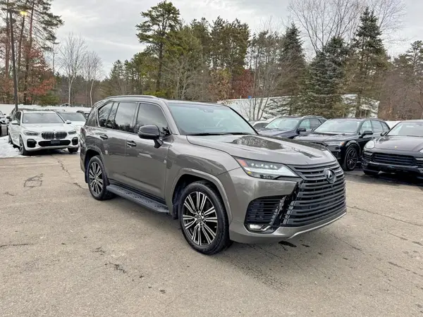 JTJGB7CX0N4003391 2022 LEXUS LX - Image 2