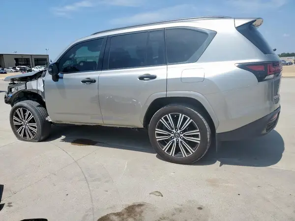 JTJGB7CX1R4050032 2024 LEXUS LX - Image 2