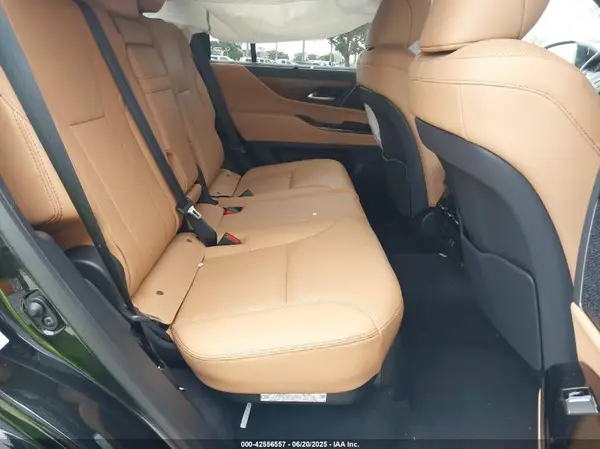 JTJGB7CX2S4072854 2025 LEXUS LX - Image 8