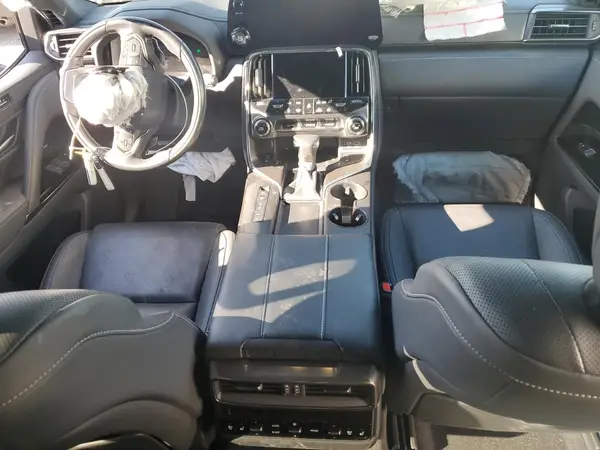 JTJGB7CX4R4039915 2024 LEXUS LX - Image 8