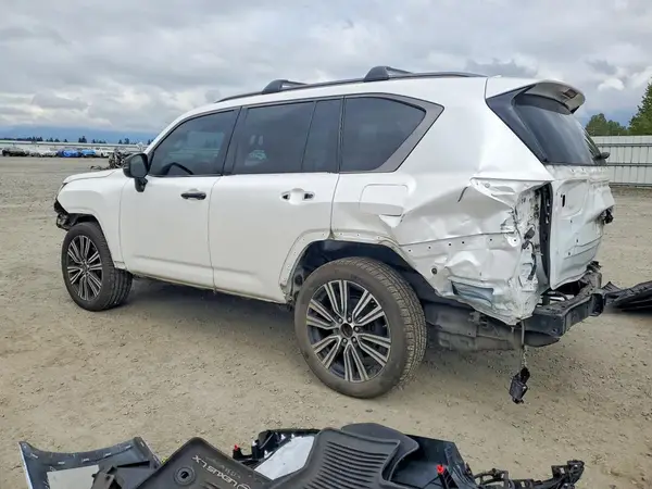 JTJGB7CX5N4012216 2022 LEXUS LX - Image 2