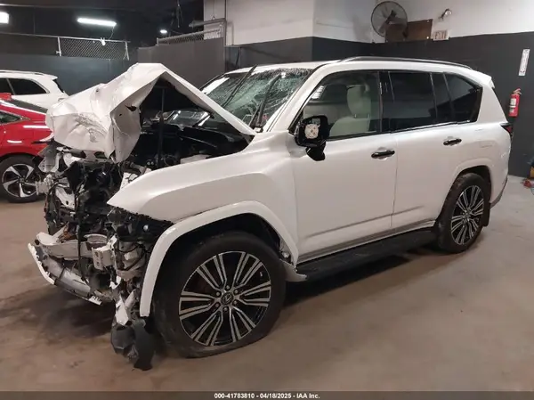 JTJGB7CX5P4036860 2023 LEXUS LX - Image 2