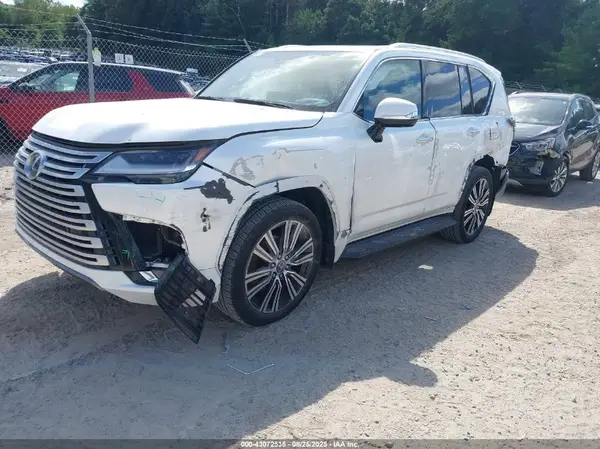JTJGB7CX7R4042288 2024 LEXUS LX - Image 2
