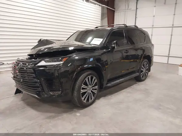 JTJGB7CXXR4063846 2024 LEXUS LX - Image 2