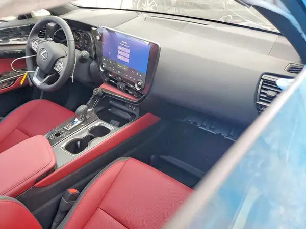 JTJGDCAZXS2018351 2025 LEXUS NX - Image 8