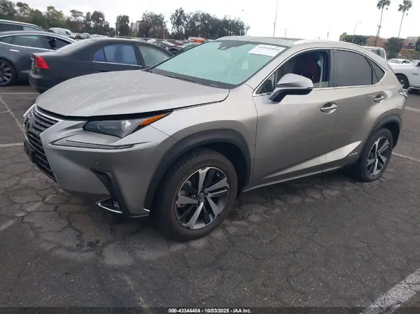 JTJGJRDZ3L5009711 2020 LEXUS NX - Image 2