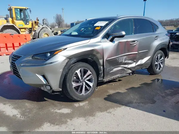 JTJGJRDZ6L5001389 2020 LEXUS NX - Image 2
