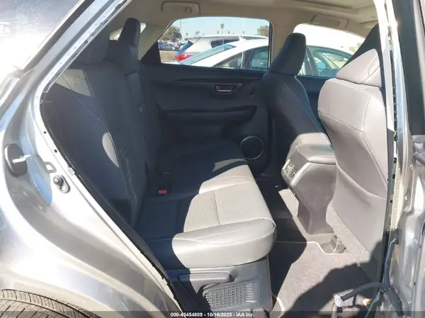 JTJGJRDZ9L2145181 2020 LEXUS NX - Image 8