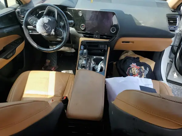 JTJGKCEZ5R2019644 2024 LEXUS NX - Image 8