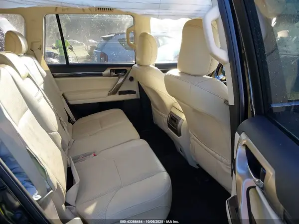JTJGM7BX0M5288016 2021 LEXUS GX - Image 8