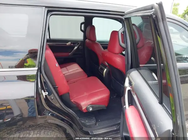 JTJGM7BX0M5300388 2021 LEXUS GX - Image 8