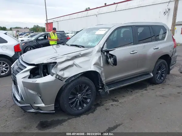 JTJGM7BX1N5327505 2022 LEXUS GX - Image 2