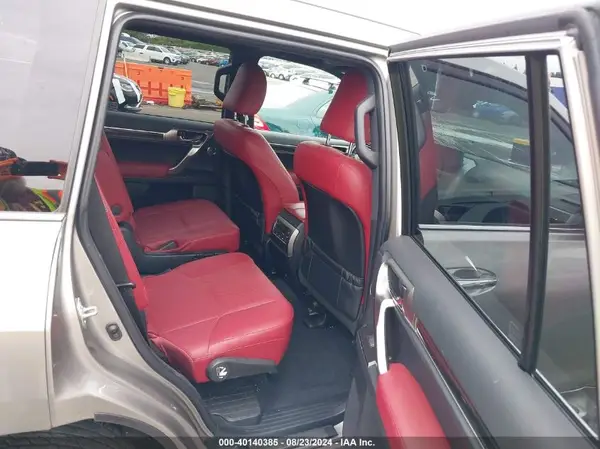 JTJGM7BX1N5327505 2022 LEXUS GX - Image 8